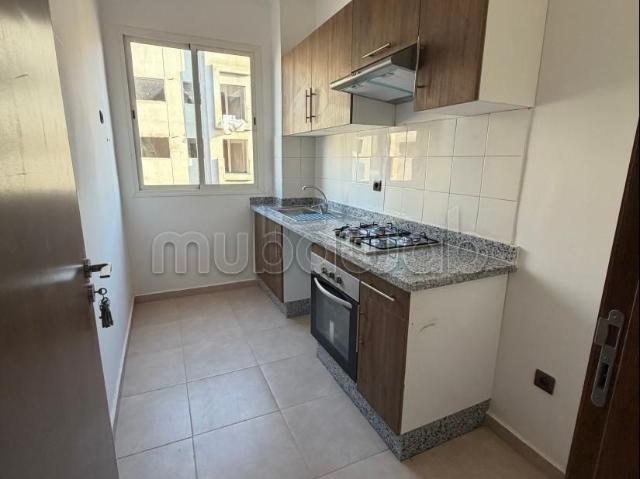 Joli appartement 3 chambres vide Neuf à targa