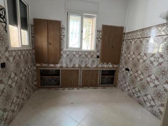 Joli appartement à louer pour les filles à Victoria Bouskoura