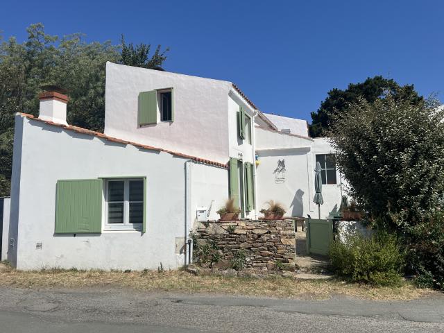 Joli pied à terre à deux pas du Bourg de Saint Sauveur