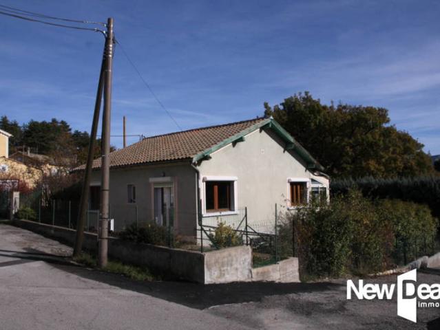 Joli plain pied à Noyers sur Jabron 04