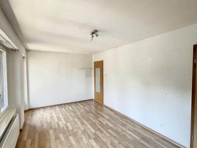 Joli studio avec balcon au 2ème étage