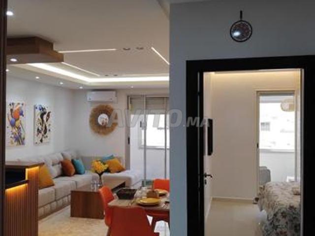 Joli Studio avec piscine