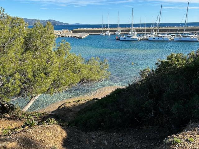 Joli Studio En Centre Ville 28m² Le Lavandou