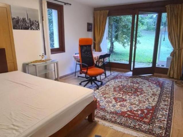 Joli studio meublé