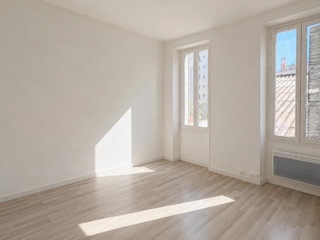 Joli T1/2 proche de la belle de mai | Berthoz Immobilier