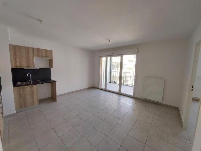 Joli T2 avec balcon avenue Jean Jaurès Lyon 69007