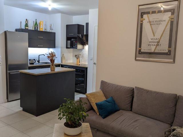 Joli T3 meublé avec terrasse et parking