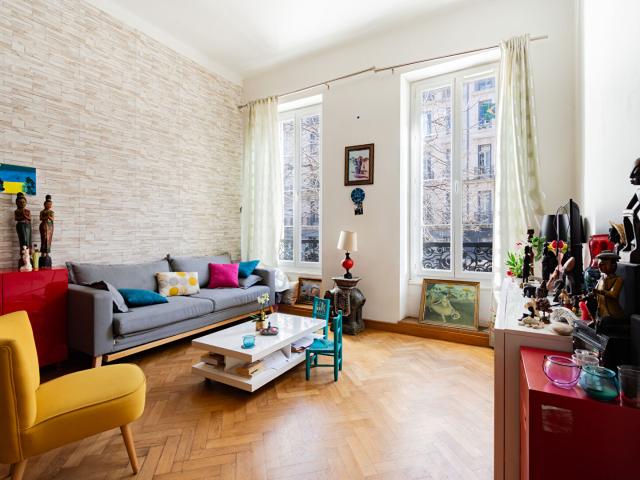 Joli T3 dans un bel immeuble ancien avec ascenseur