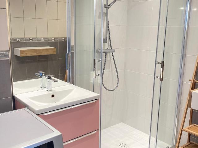 Joli T3 de 60m2 traversant et avec cuisine équipée