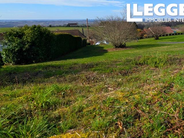 Joli terrain orienté sud ouest avec vue dégagée