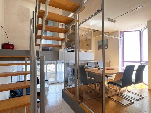 Joli triplex en attique à Satigny