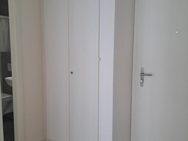 JOLI 2 PIECES RENOVE 1ER ETAGE AVEC ASCENSEUR