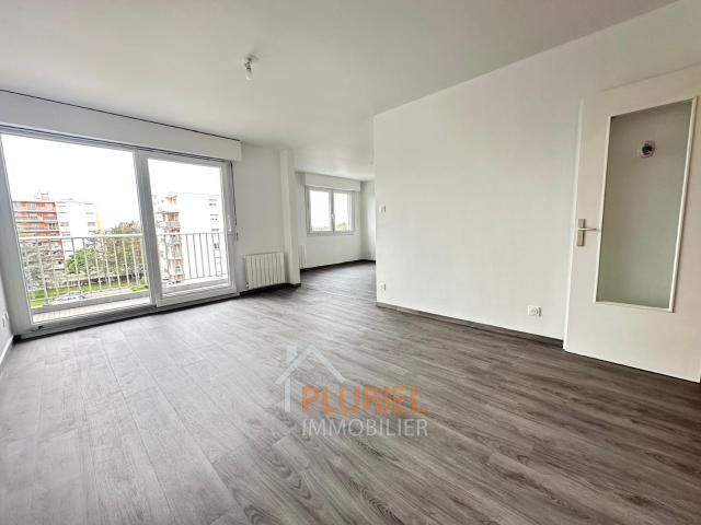 Joli 3 4 pièces 95m² à LINGOLSHEIM Magnifique 2 pièces 61.5m² au PLAZA en hyper centre de Strasbourg Magnifique 3 pièces 58.5m² Place Gutenberg à STRASBOURG Magnifique 2 pièces 28m² Place Gutenberg Magnifique 5 pièces 150m² meublé à l’Orangerie