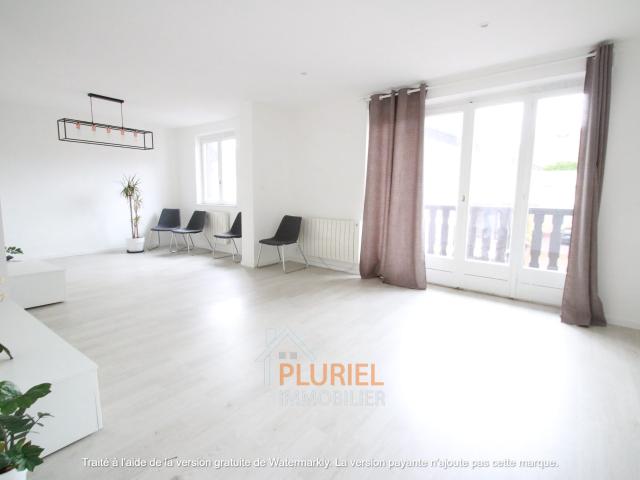 Joli 3 4 pièces meublé à Obernai Magnifique 2 pièces 52.8m² Place Gutenberg à STRASBOURG Magnifique Studio meublé 24.15m² Quartier Forêt Noire / Esplanade Joli 4 pièces 62.2m² à NEUDORF Magnifique 1 pièce 22m² meublé au Contades Exceptionnel 2 pièces meub