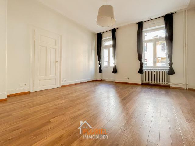 Joli 3 pièces 73.2m² Quartier des Musiciens à STRASBOURG Joli 4 pièces 114.4m² Quartier Gare à STRASBOURG MAGNIFIQUE STUDIO MEUBLÉ DE 17M² À LA KRUTENAU Joli 1 pièce 36.5m² en hyper centre de Strasbourg Exceptionnel 2 pièces meublé en Hypercentre de Stras