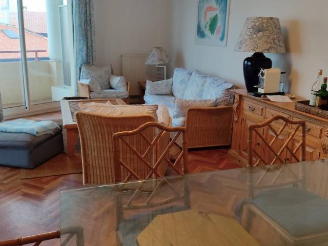 Joli 4 Pieces En Bord De Mer Avec Parking 80m² Hendaye