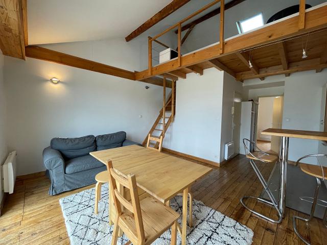 Jolie T2 meublé de 43m² Vue Pyrénées, Pau