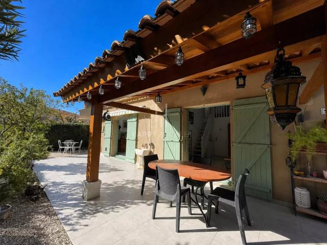 Jolie villa dans résidence sécurisée avec piscine 64m² Mouriès