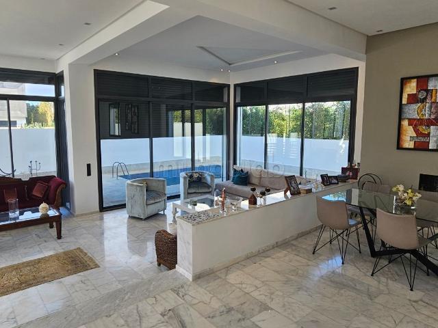 Jolie villa neuve 4CH avec piscine et rooftop