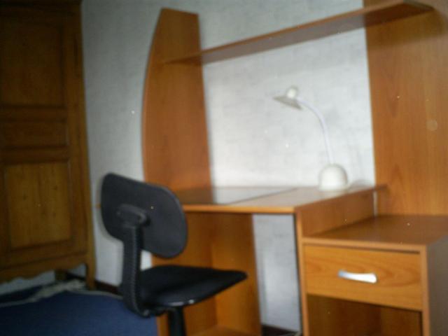 Jolie chambre pour bien étudier au calme