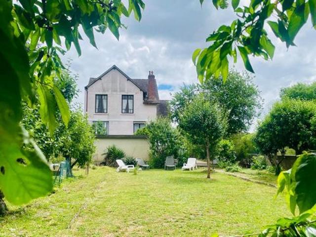 Jolie et confortable maison bourgeoise située entre SENS et JOIGNY
