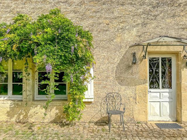 Jolie Ferme A La Campagne 280m² Lure