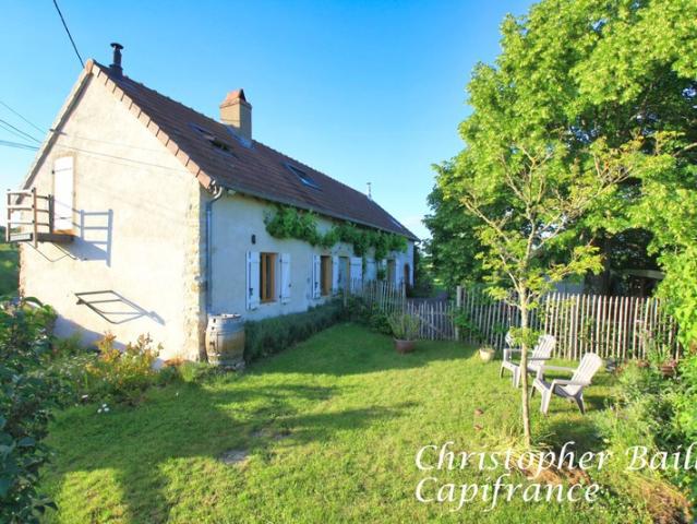 Jolie longère rénovée, dans un hameau calme