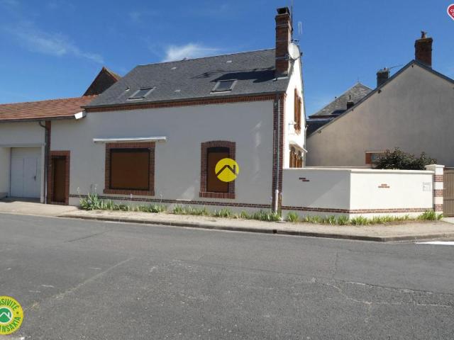 JOLIE MAISON