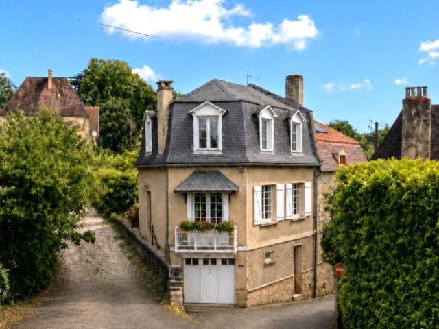 Jolie maison centre ville de Sarlat, garage, jardin 84m² Sarlat la Canéda