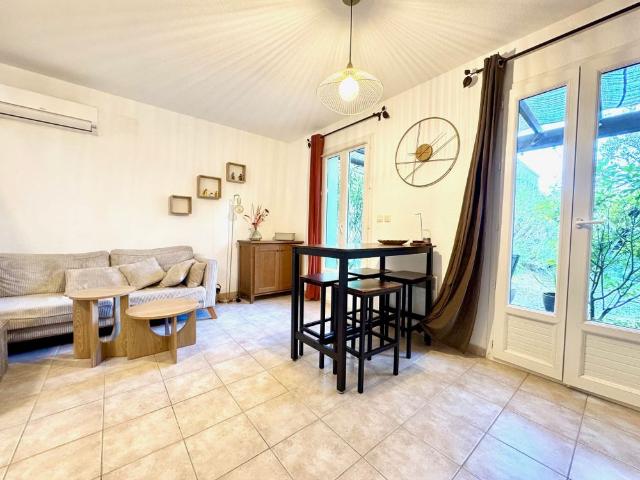 JOLIE MAISON A LOUER SUR NYONS AVEC TERRASSE