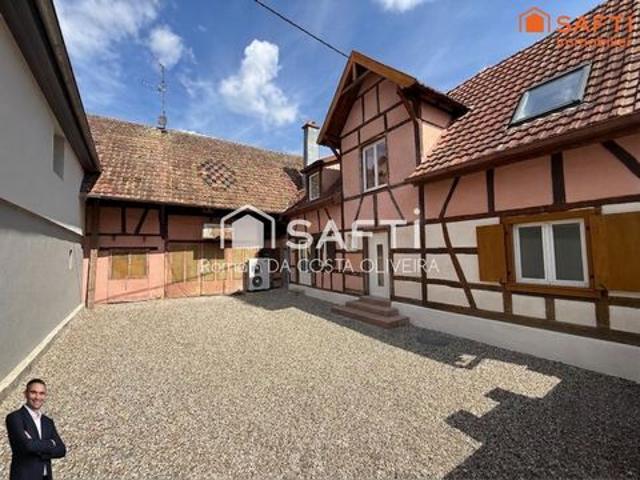 Jolie maison Alsacienne à finir d'aménager, disposant d'une grande cour et d'une dépendance !