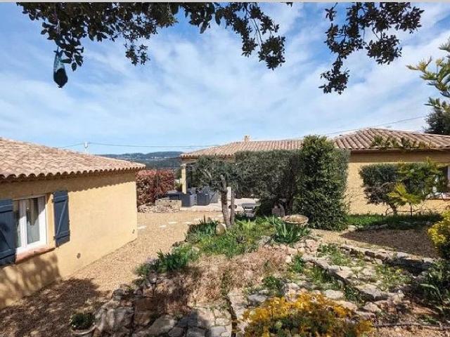 Jolie maison avec belle vue et maison indépendante! 131m² Carcès