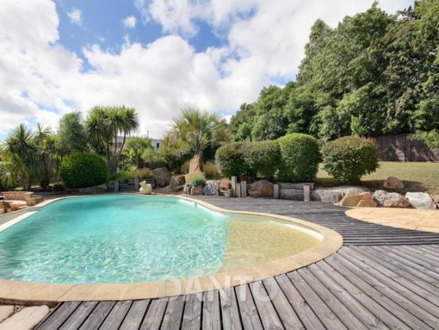 Jolie maison avec piscine à PORNICHET