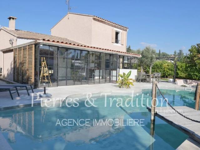 Jolie maison avec piscine, jardin et garage, Au coeur du Luberon à Apt