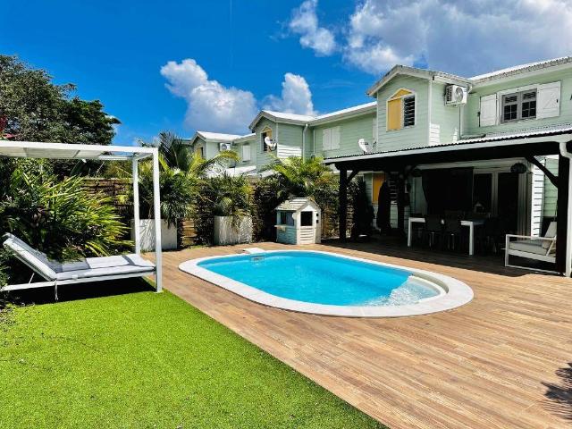 Jolie maison T3 avec Piscine, secteur calme