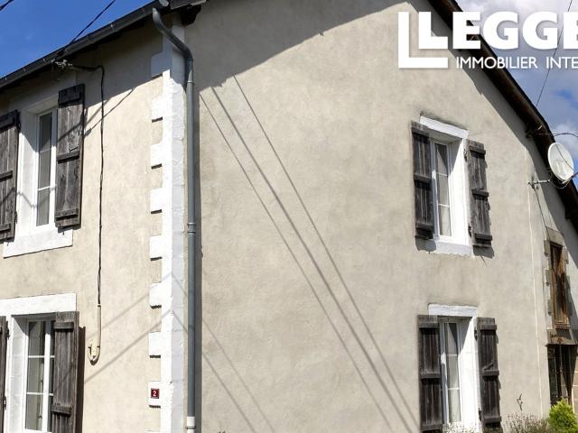 Jolie maison de 2 chambres avec grand garage/grange, terrasse couverte et jardin