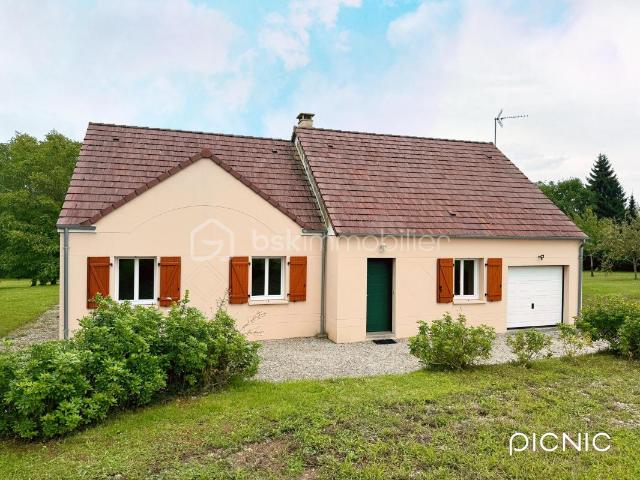 Jolie maison de construction traditionnelle de 2015