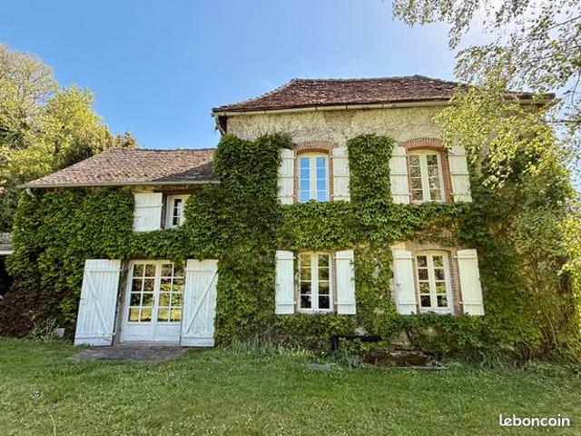 Jolie maison de campagne dans environnement rare