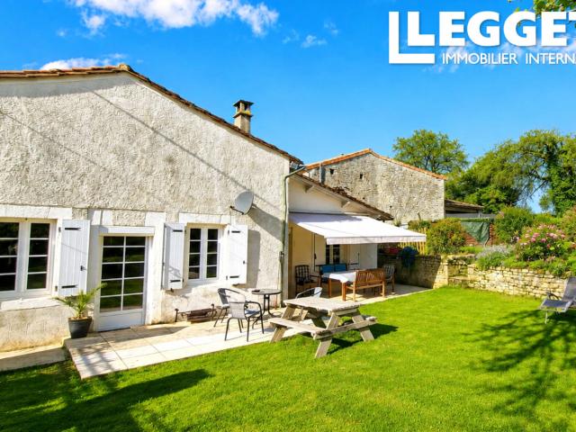 Jolie maison de caractère avec 4 chambres et terrain clos