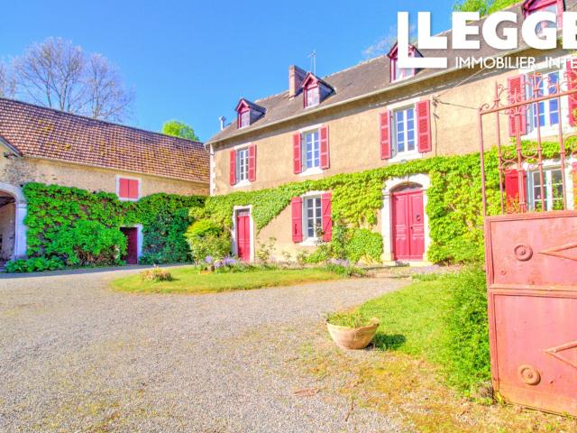 JOLIE MAISON DE MAÎTRE PROCHE PAU & TARBES + PARC DE 6767m² + 2 IMMENSES GRANGES + BOULANGERIE À PIED!