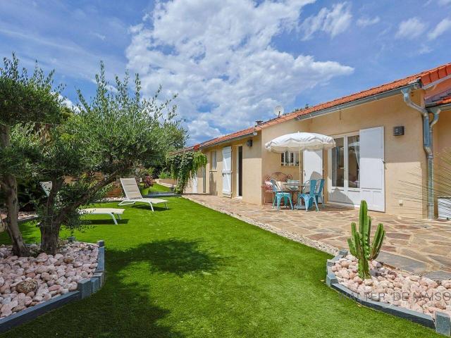 Jolie maison de plain pied avec studio indépendant