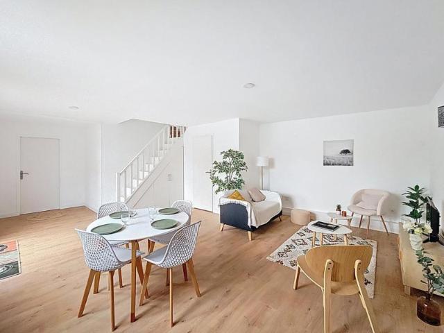 Jolie maison de quatre chambres dont une suite parentale au rez de chaussée