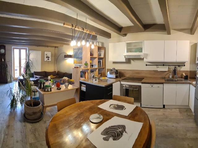 Jolie maison de village, 4 pièces à Gergovie