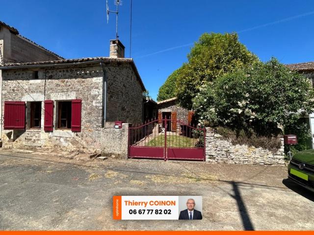 Jolie Maison De Village Avec Exterieurs, 2 ou 3 Chambres, Be. 114m² Chantecorps