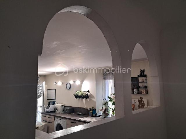 Jolie maison de village de 116m² de 1800 avec 3 chambres garage caves