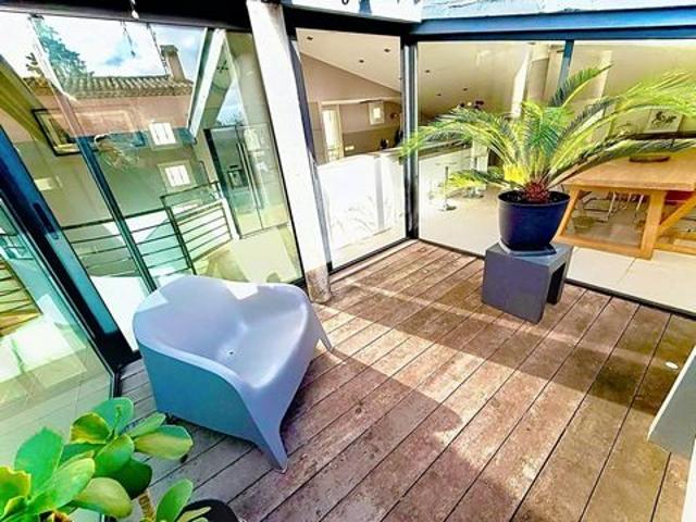 Jolie maison de ville de 126m2 en duplex avec terrasse et garage