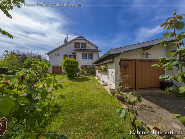 Jolie maison de ville de 145 m2 au coeur d'un grand jardin