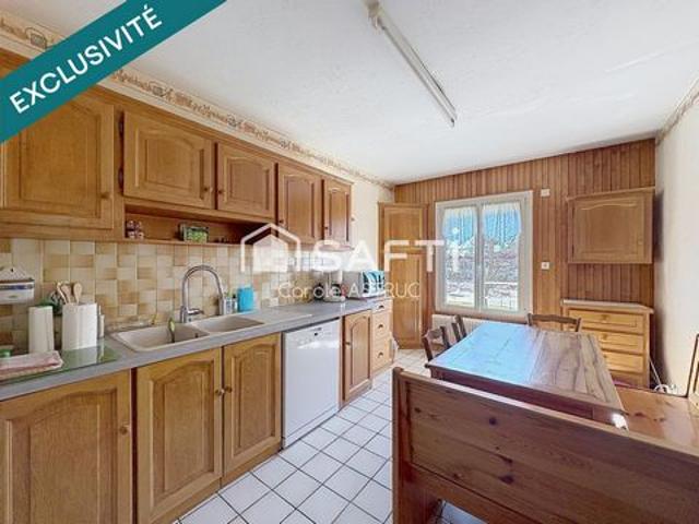 Jolie maison de ville mitoyenne proche toutes commodités