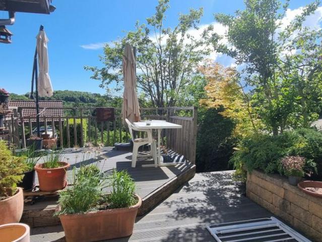 JOLIE MAISON JUMELLE 4.5 PIÈCES  UN ART DE VIVRE AU PIED DU JURA EXCLUSIVITE