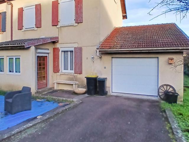 Jolie maison mitoyenne quartier calme